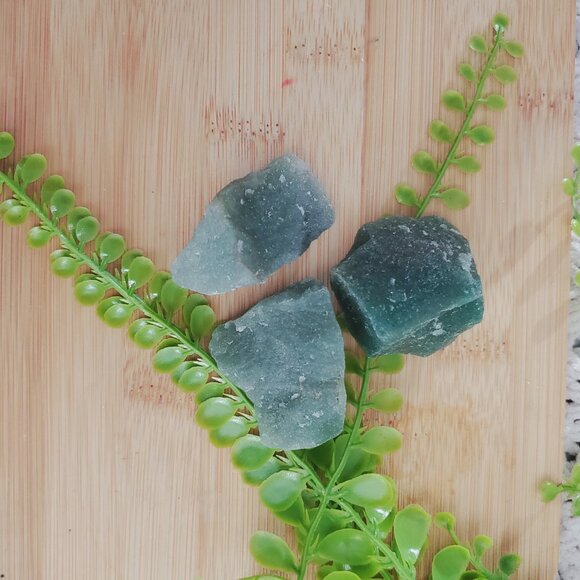 Raw Green Quartz 3- Piece- From Brazil- newly charged in full-moon - Picture 5 of 8